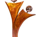 Doppelte Figur Duett - Elegant mit Edelstahlkugel gestaltet, mit Klarlack beschichtete Figurengruppe (Hoehe 1,75 m) Doppelte Figur Duett